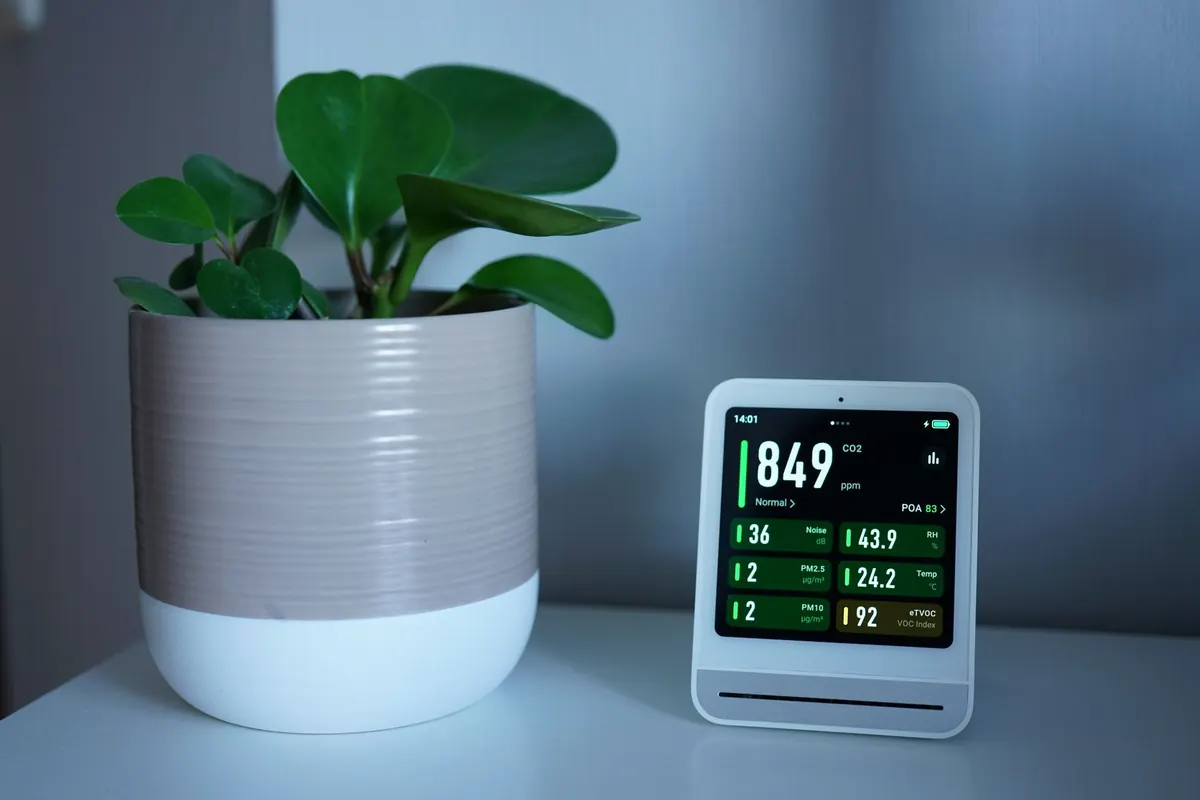 How to Run a Neighborhood Air Quality Monitoring Project with Low-Cost Sensors